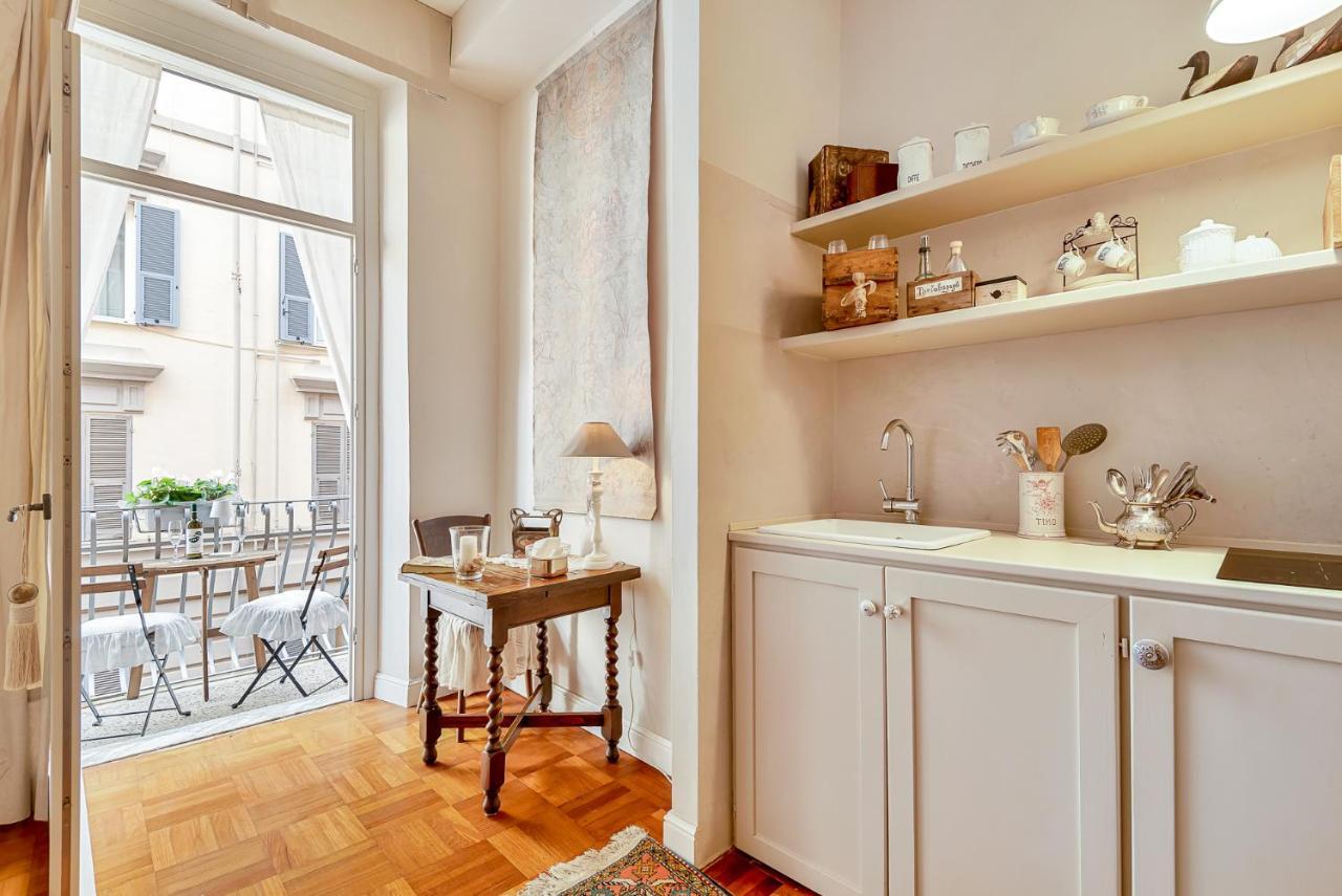 Royal Apartment *
